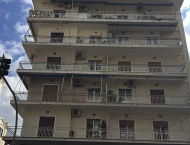 Διαχειριστής σκέτη μαφία σε πολυκατοικία της Πάτρας - Έπαθαν πλάκα οι υπόλοιποι ένοικοι
